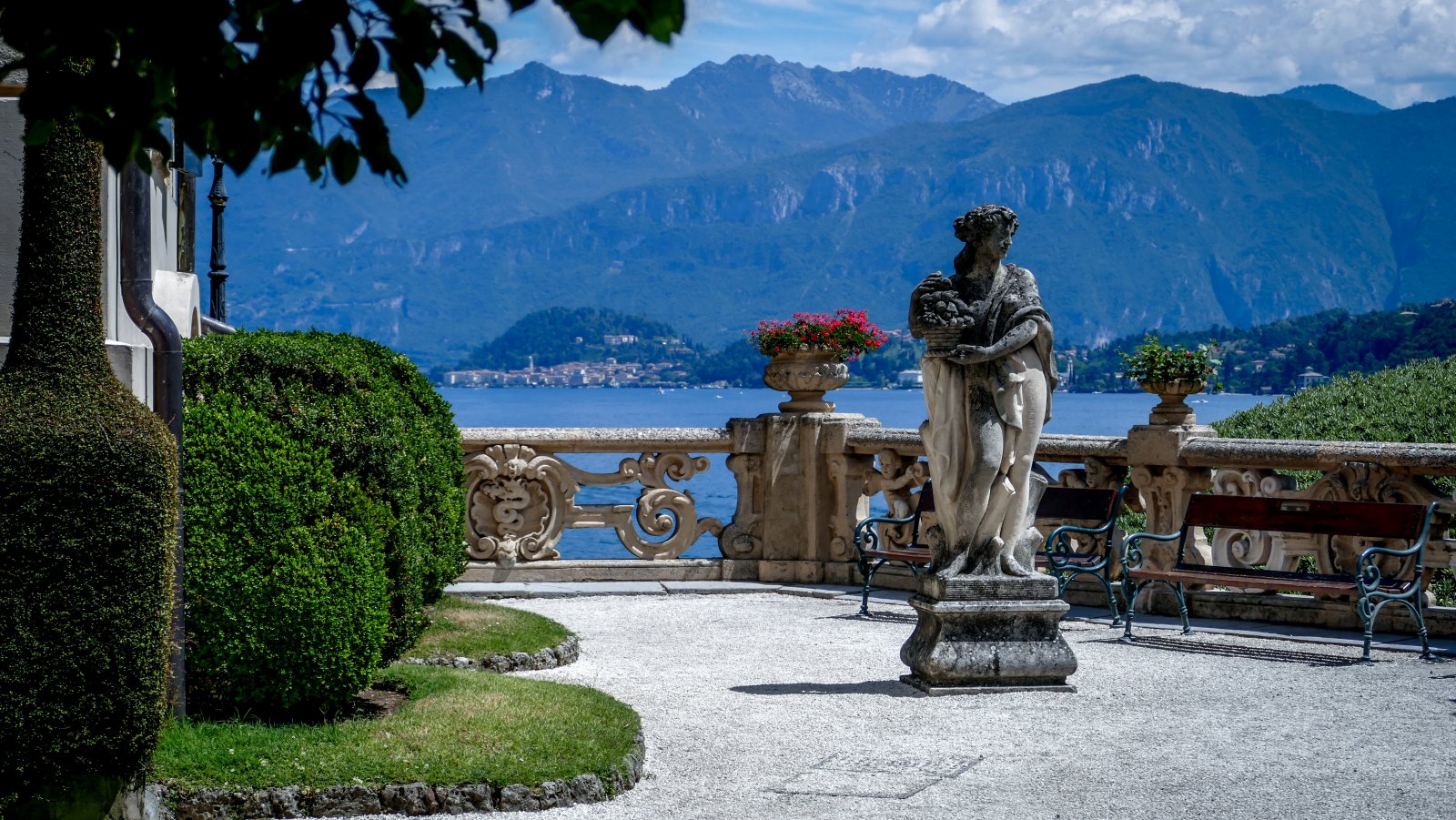 A Villa in Lake Como