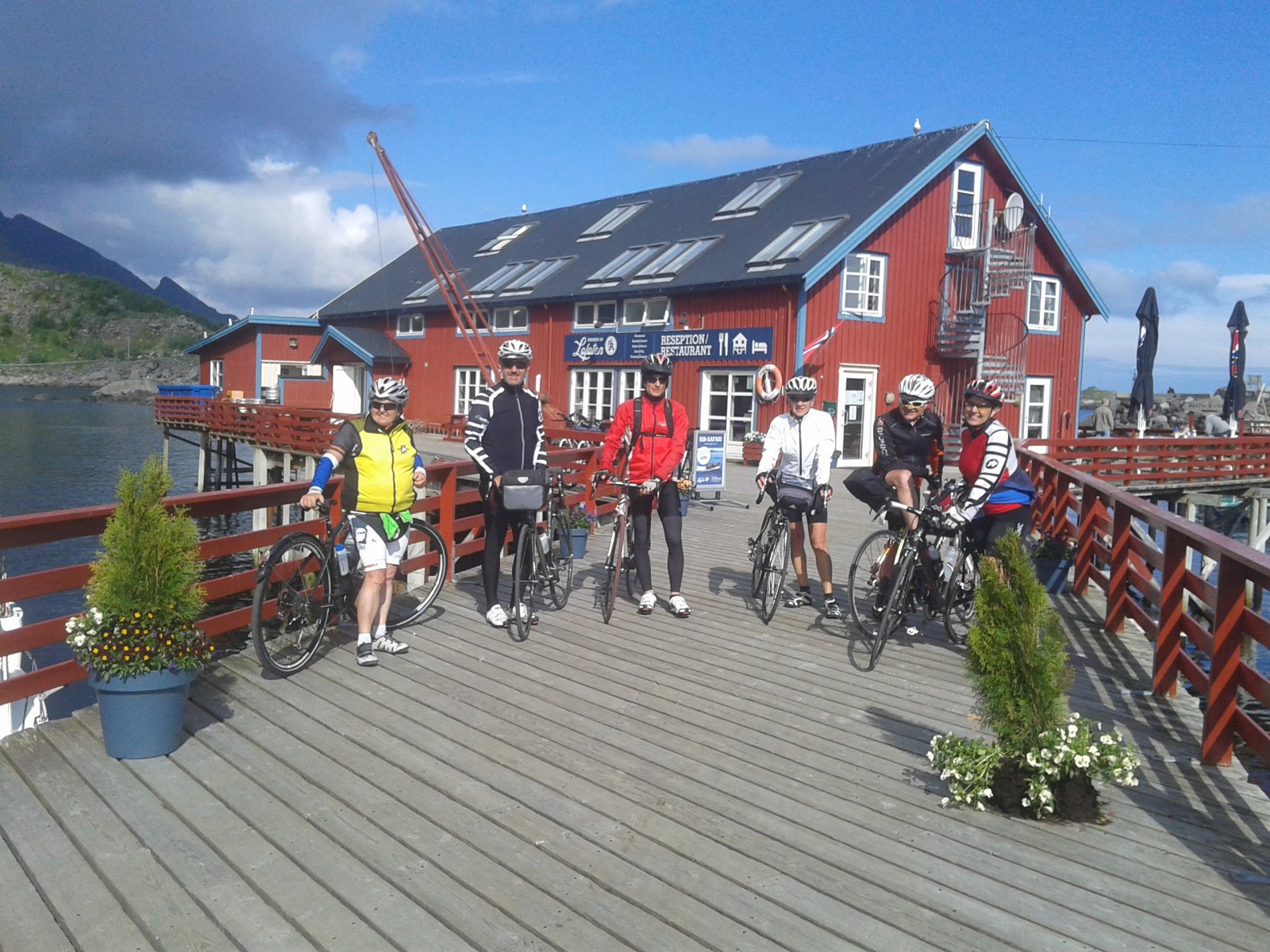 fjord cyclists